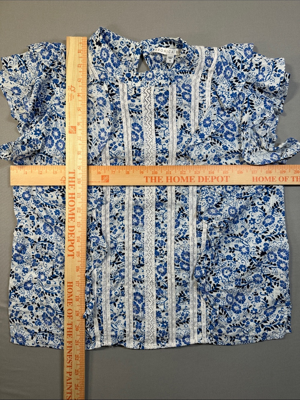 Veronica Beard Sol Ruffle Sleeve Blouse Top, Vertical Lace Detail - Womens 10 - Picture 11 of 12